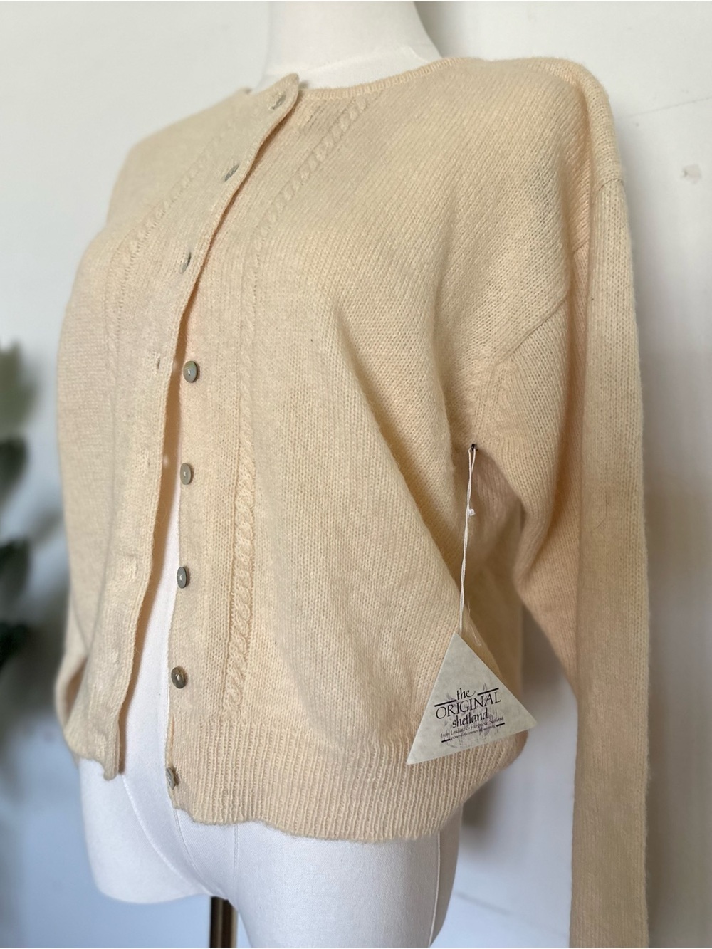 Vintage 90s THE LIMITED Cream Shetland Wool Cardigan NWT